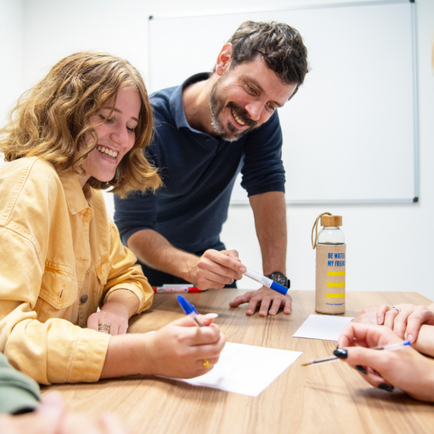 Arbeiten bei ESL - Sprachaufenthalte // ESL – Séjours Linguistiques b01950