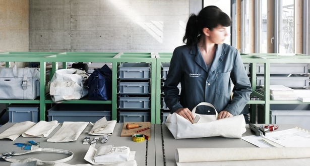 Arbeiten bei FREITAG 486802 Arbeiten bei FREITAG 486802